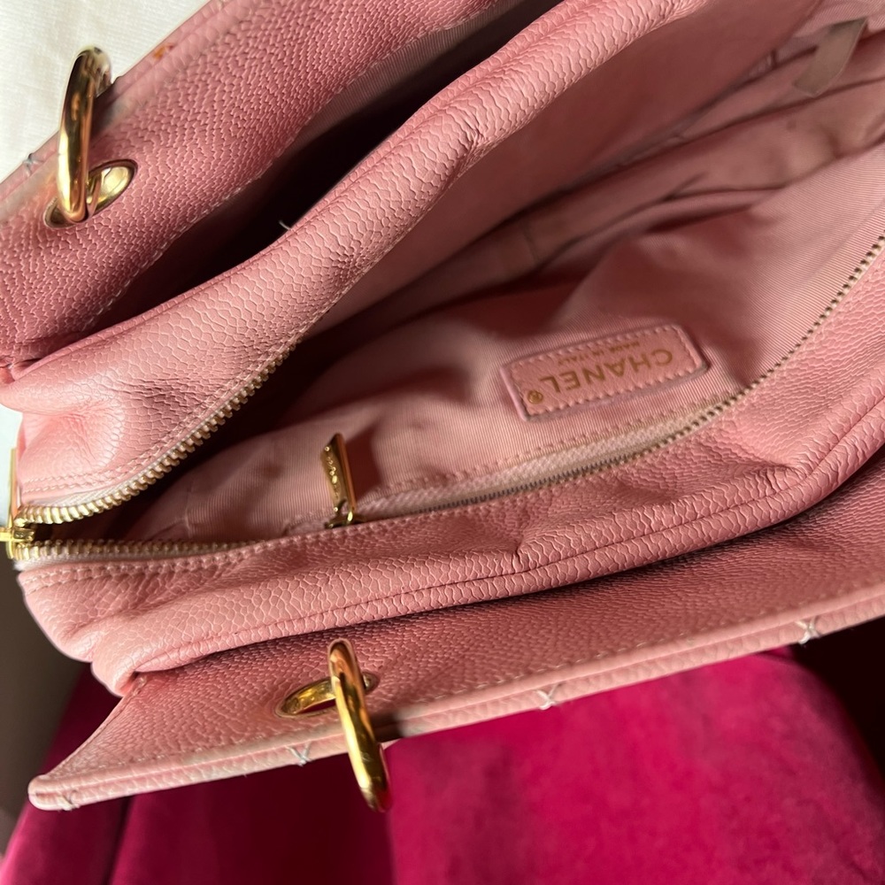Gorgeous CHANEL bag - Picture 5 of 6
